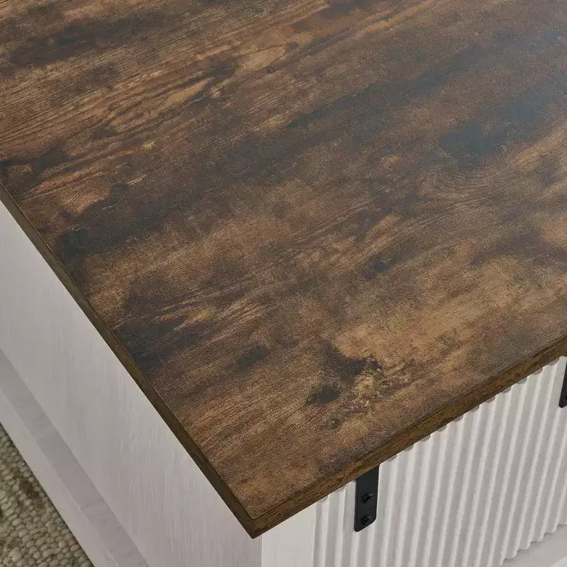 Table basse de ferme de 41 po avec porte coulissante de grange, 3 compartiments de rangement et étagères réglables