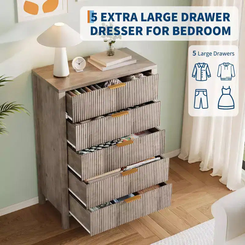 Commode à 5 tiroirs cannelés, commode étroite de 114 cm de haut pour petits espaces, commode en bois de style ferme moderne pour chambre à coucher, chambre d'enfant, appartement