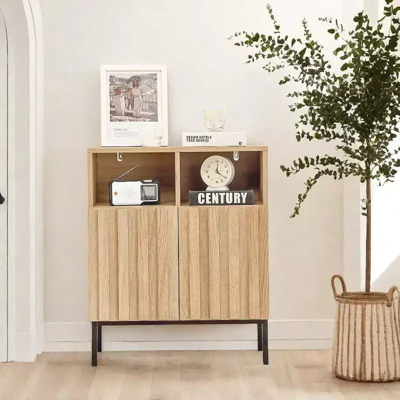 Buffet 23,6" avec portes cannelées et rangement, Buffet de salle à manger avec portes cannelées et pieds en métal