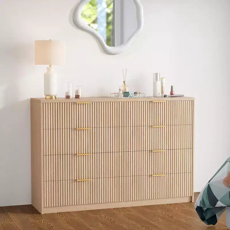 Commode cannelée à 9 tiroirs pour chambre à coucher, commode moderne de 160 cm de large avec poignées métalliques, meuble TV en bois cannelé, grande commode moderne pour dressing