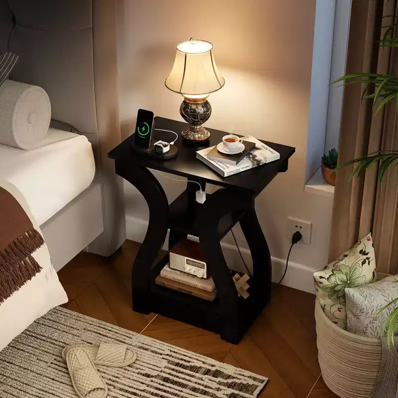 Tables d'appoint Costway avec station de charge, ensemble de 2 tables d'appoint à 3 niveaux avec ports USB et prises