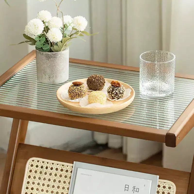 JVNOXK 17.7 inch Table de Chevet en Rotin, Tables d'Appoint en Bambou, Tables Basses en Verre, Table d'Extrémité Bohème avec Rangement pour Petit Espace Marron