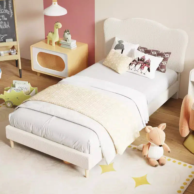 Cadre de lit double rembourré pour enfants avec tête de lit festonnée, lit double mignon en velours pour filles, garçons, lit plateforme robuste, pas besoin de sommier tapissier