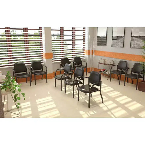 Fauteuil de bureau visiteur noir antimicrobien 136 kg, dossier mi-hauteur robuste, structure en métal, facile à nettoyer