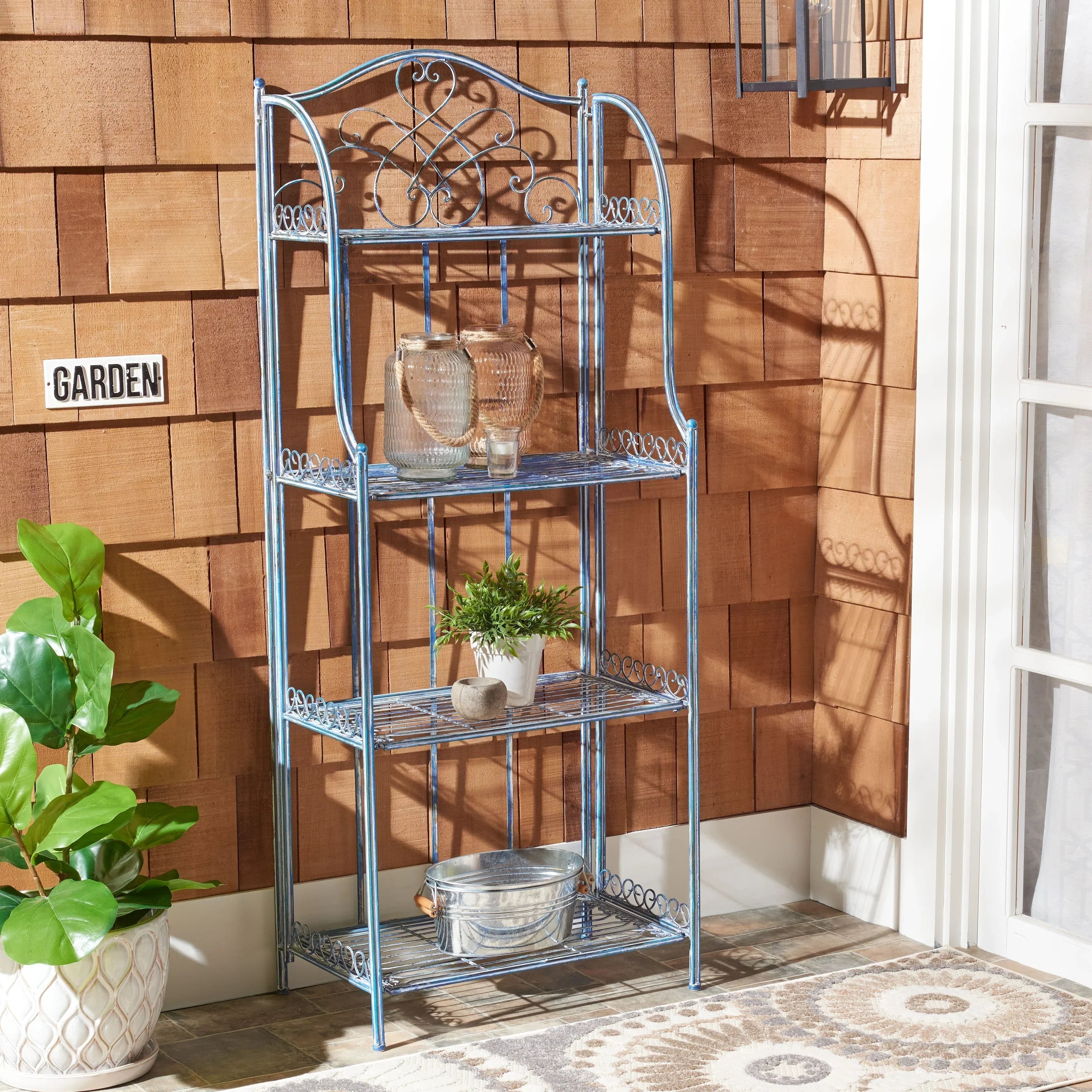 SAFAVIEH Bryn Étagère de boulanger d'extérieur victorienne en fer forgé à 4 niveaux - 63,5 cm l x 38,1 cm P x 160 cm H - 25L x 15P x 63H